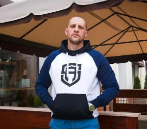Męskie Street Autonomy Bluzy>Bluza z kapturem Center Big Logo white/black/blue 2022