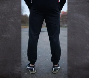 Męskie Street Autonomy Dresowe>SPODNIE DRESOWE SIMPLE BLACK/GOLD 2024