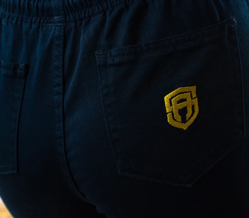 spodnie_jogger_damskie_st_3.webp Damskie Street Autonomy Spodnie>Spodnie jogger damskie Only Small Logo navy 2021